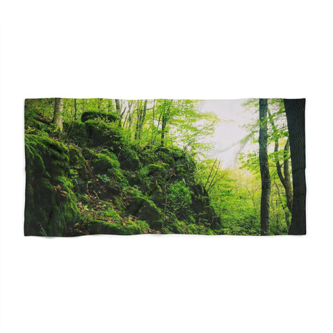 Mossy Rocks Luxurious Bath Towel