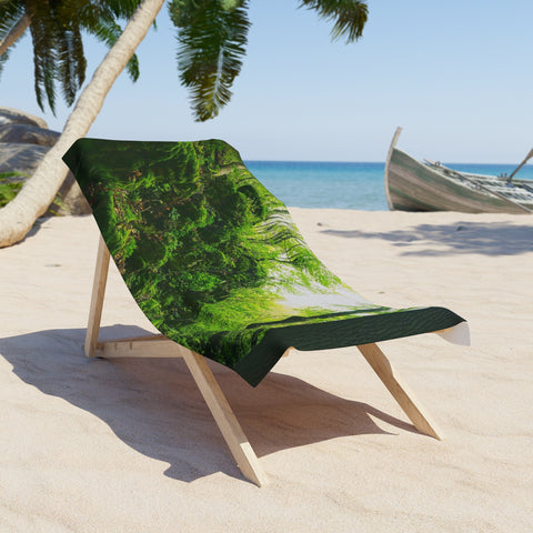 Mossy Rocks Luxurious Bath Towel